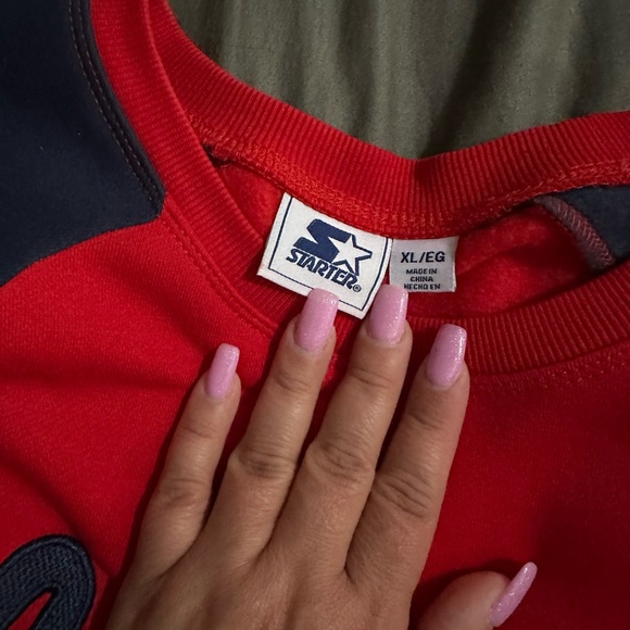 Women’s St. Louis Cardinals sweatshirt. - Picture 2 of 3